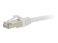 C2G Cat5e Booted Shielded (STP) Network Patch Cable - Patch-kabel - RJ-45 (hane) till RJ-45 (hane) - 2 m - STP - CAT 5e - formpressad - vit 83881