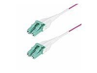 StarTech.com 10m (33ft) LC/LC (UPC) OM4 Multimode Fiber Optic Cable, OFNR - Patch-kabel - LC/UPC duplex multimode (hane) till LC/UPC duplex multimode (hane) - 10 m - 10 m - 1.6 mm - fiberoptisk - duplex - 50/125 mikron - OM4 - OFNR - startkabel - erika-violett OM4RLCLC10M